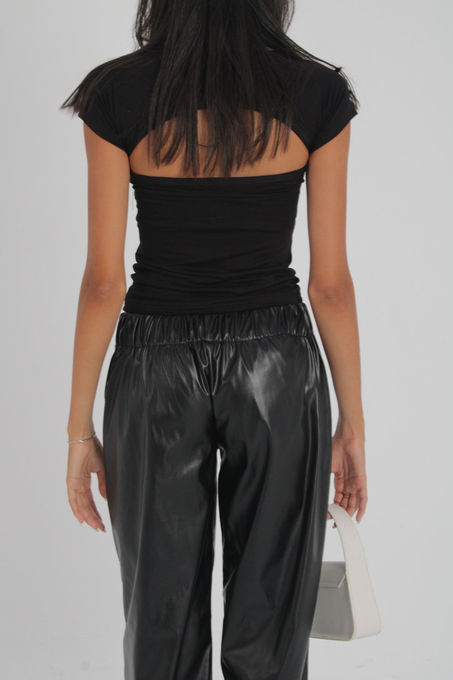 Cap-Sleeve cutout black top