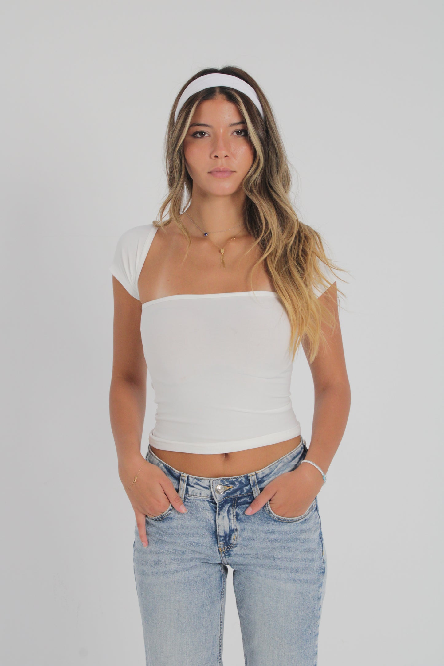 Cap-sleeve Cutout Top